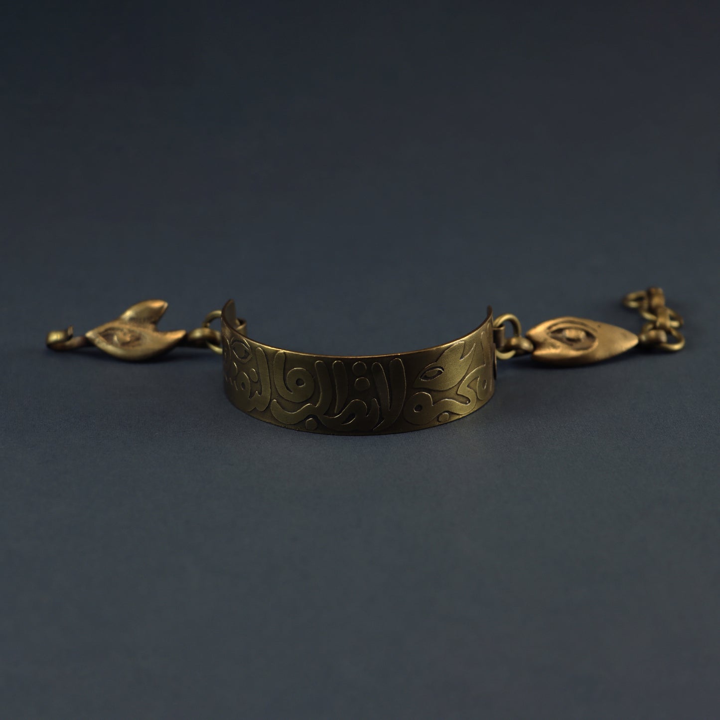 Love Doesn't ask for Itself Bracelet
"الْمَحَبَّة لاَ تَطْلُبُ مَا لِنَفْسِهَا"