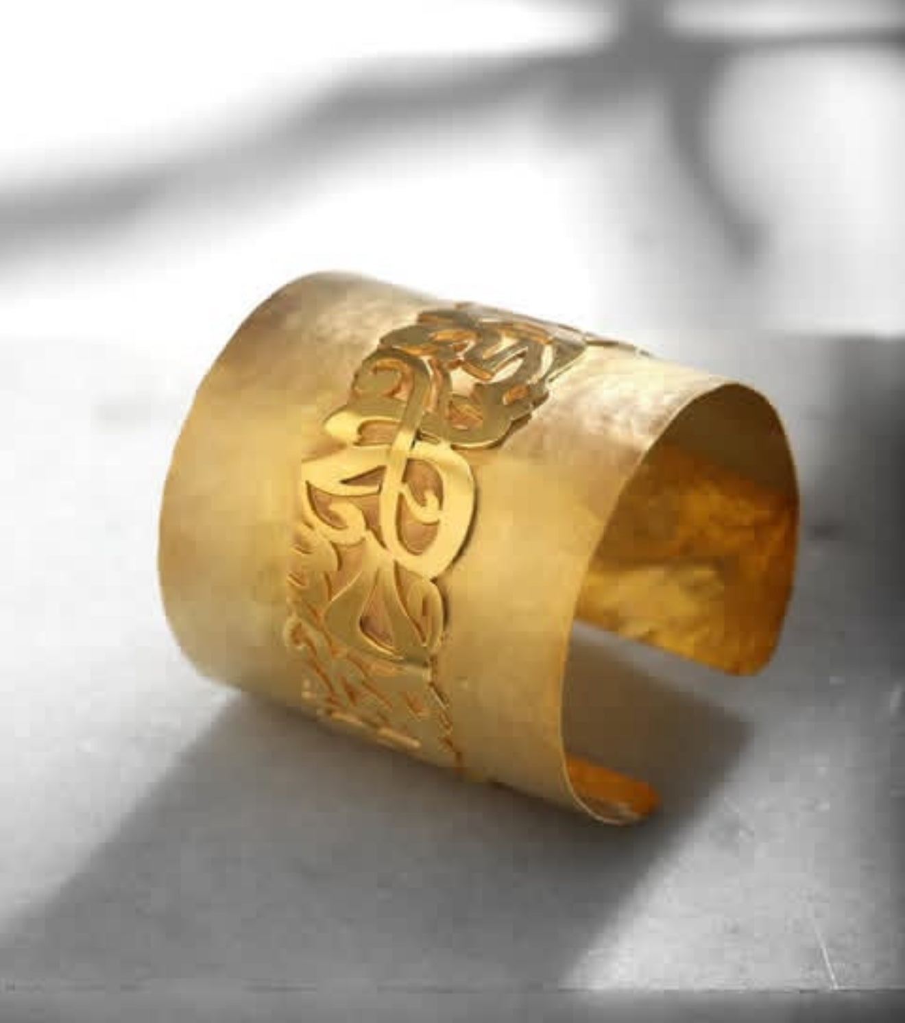 ولنا في الخيال حياة Handmade bungle