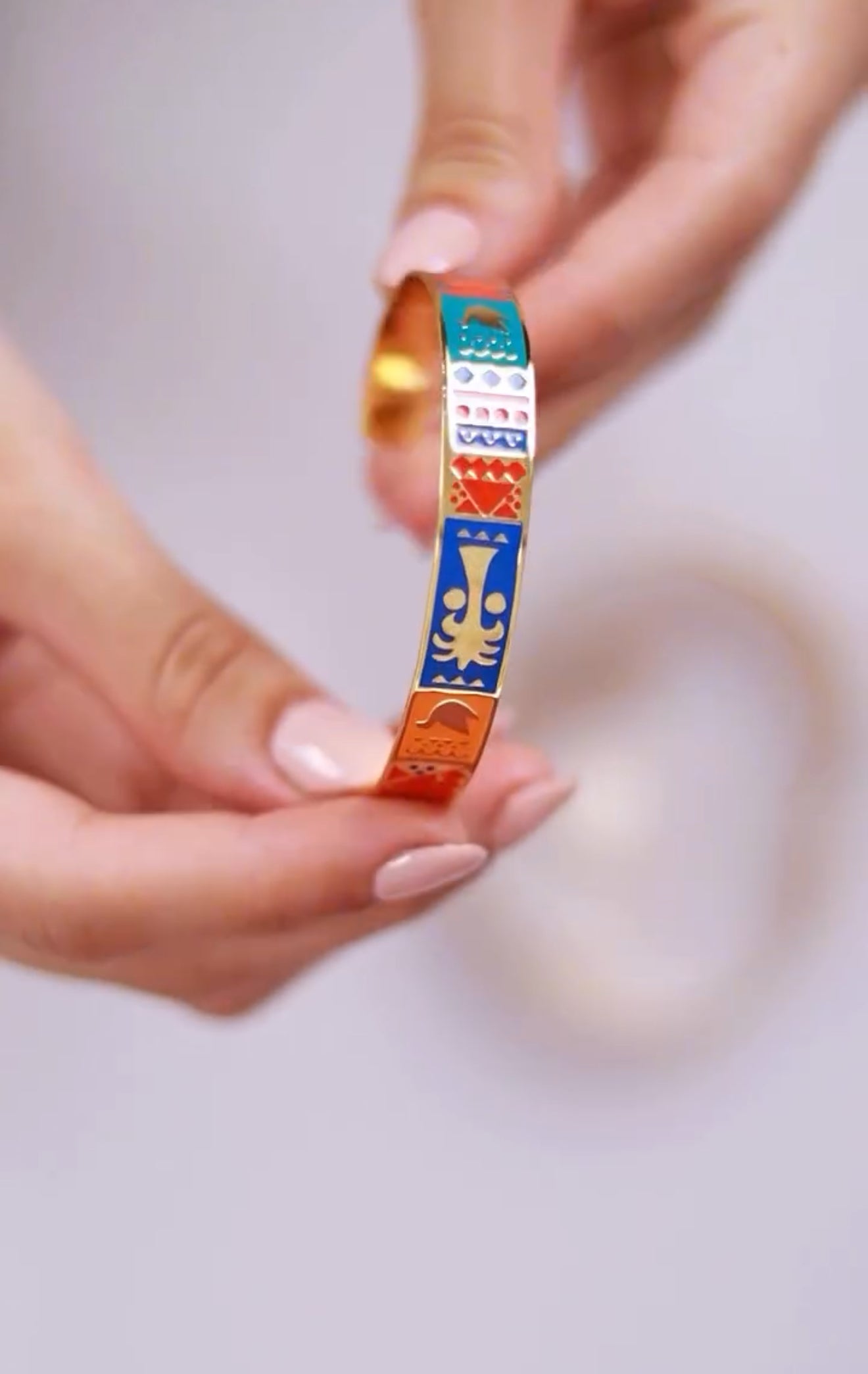 Nubian design thin bungle