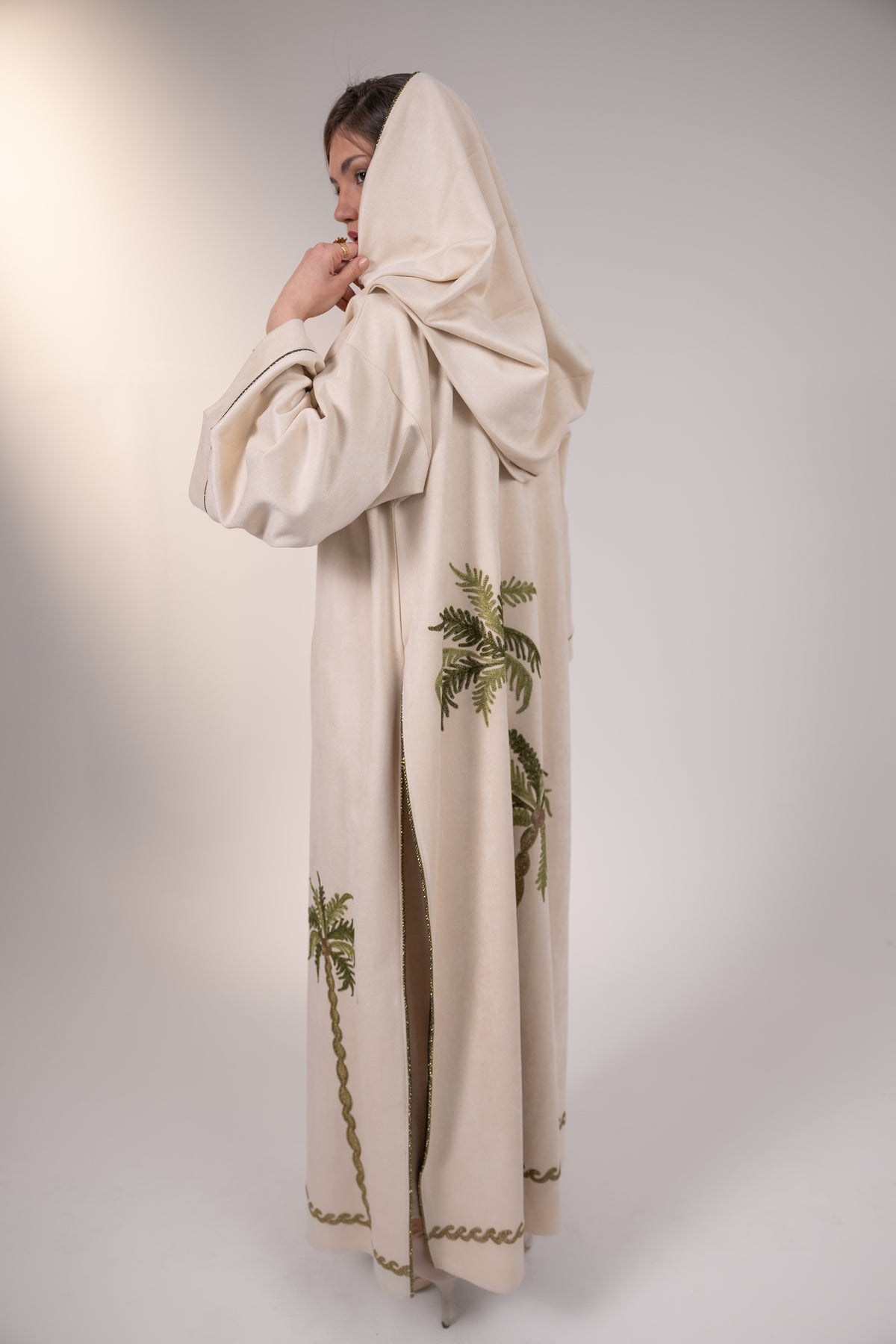 Feryal Kaftan in Off white
