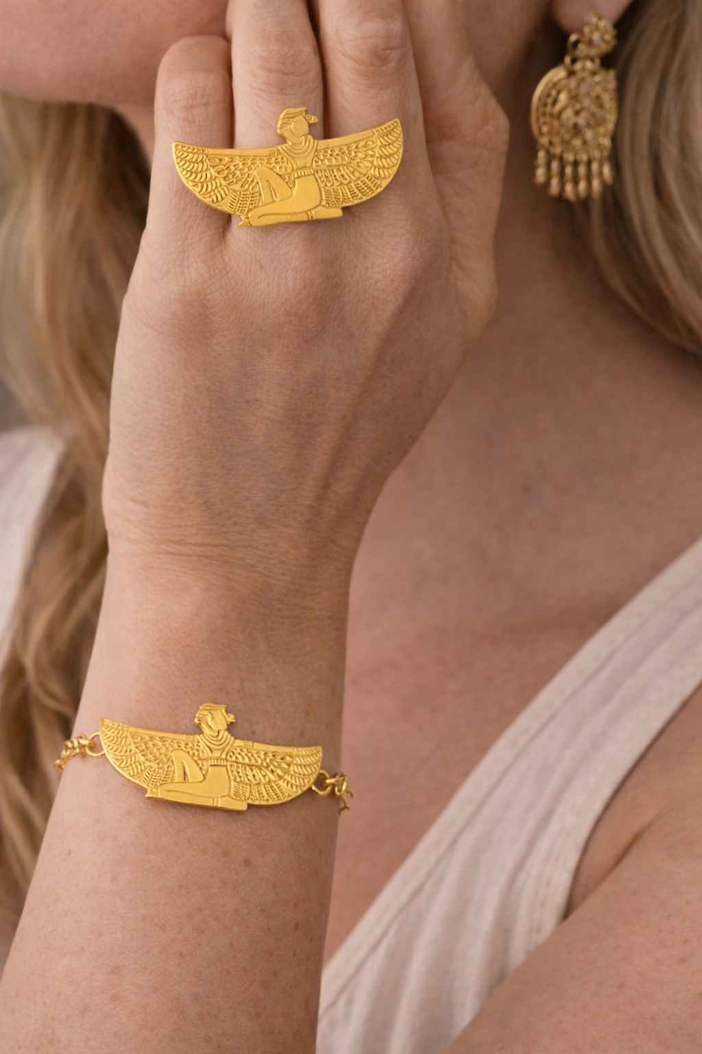Horus bracelet