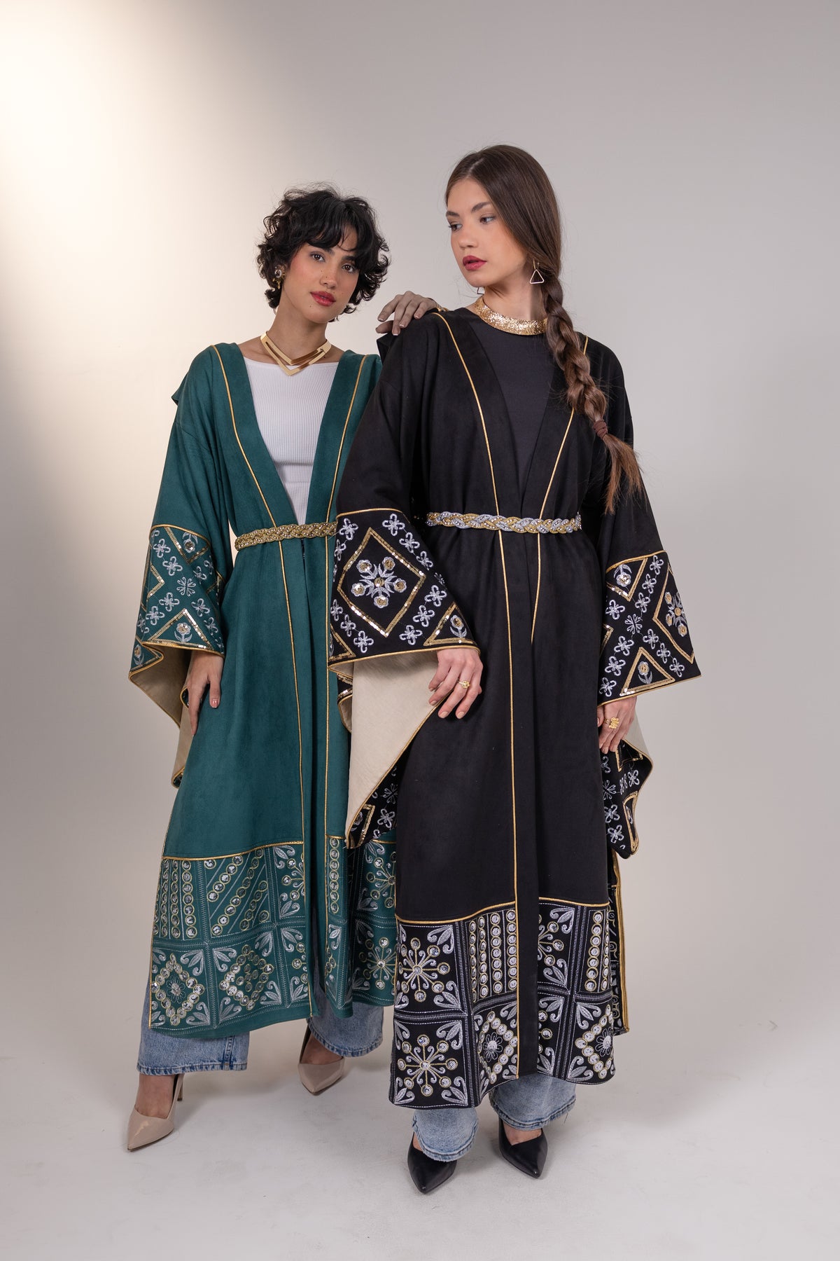 Tahia in Teal