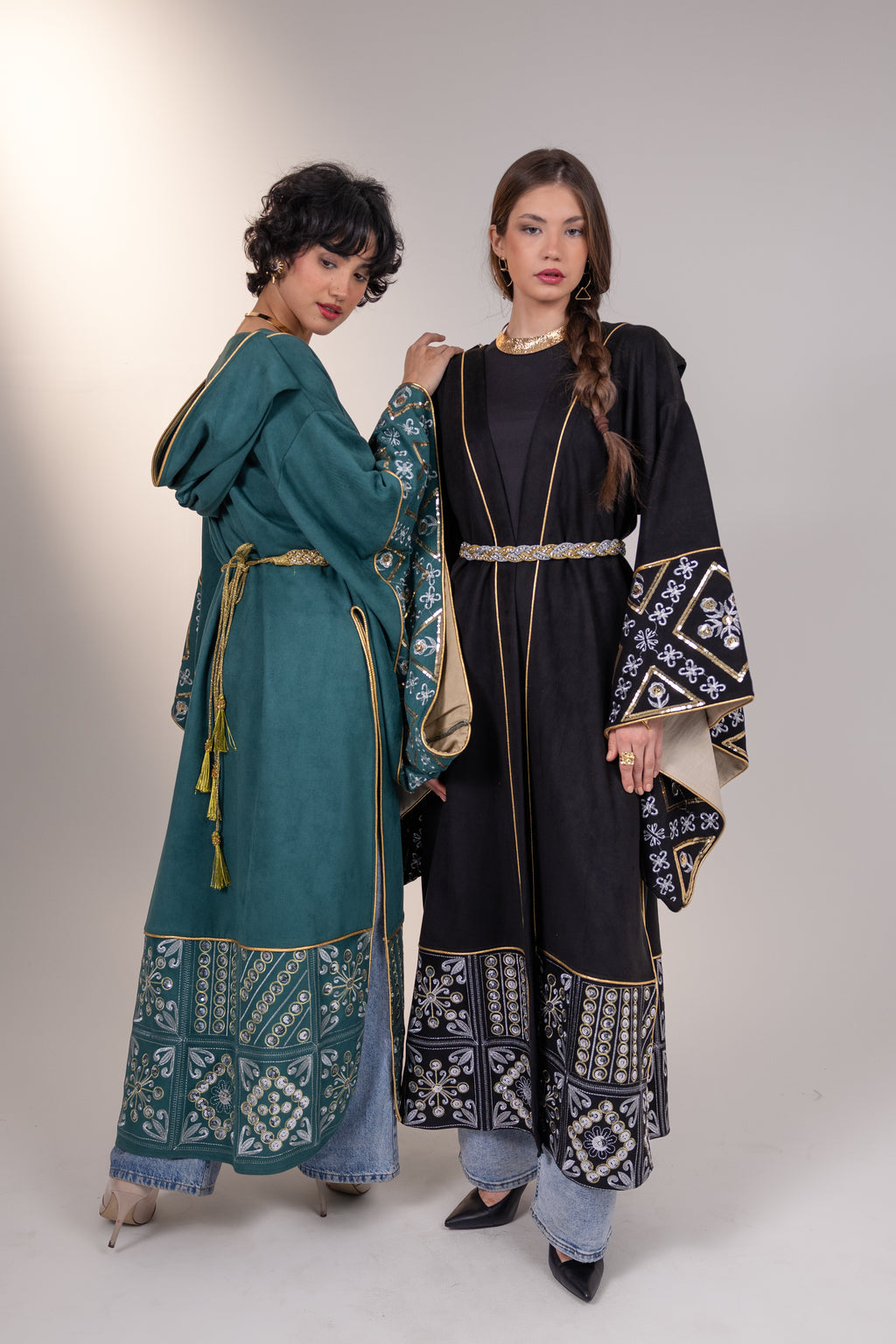 Tahia in Teal