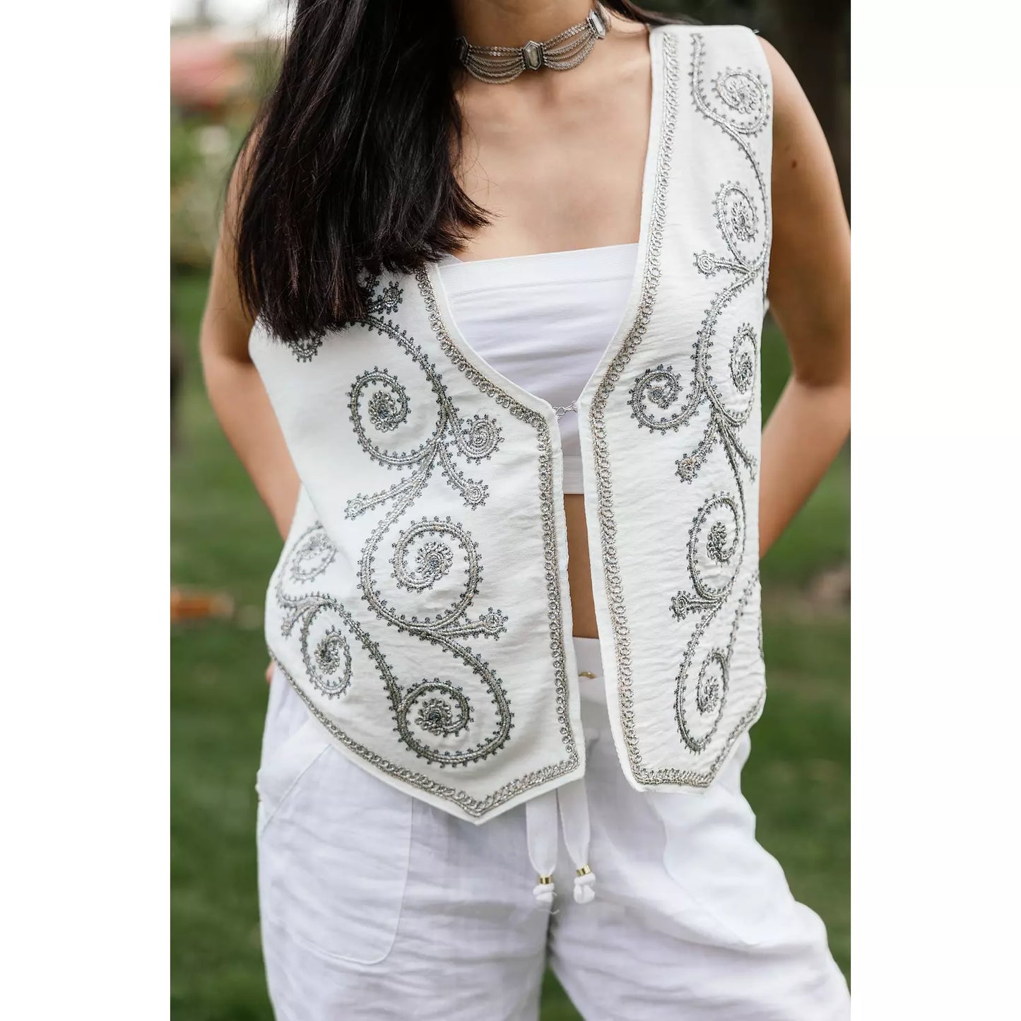 Embroidery vest