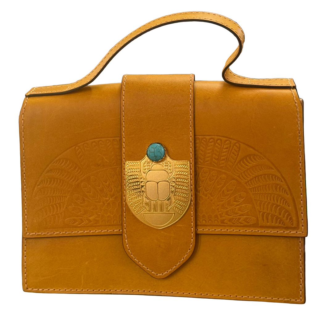 Box bag with handle