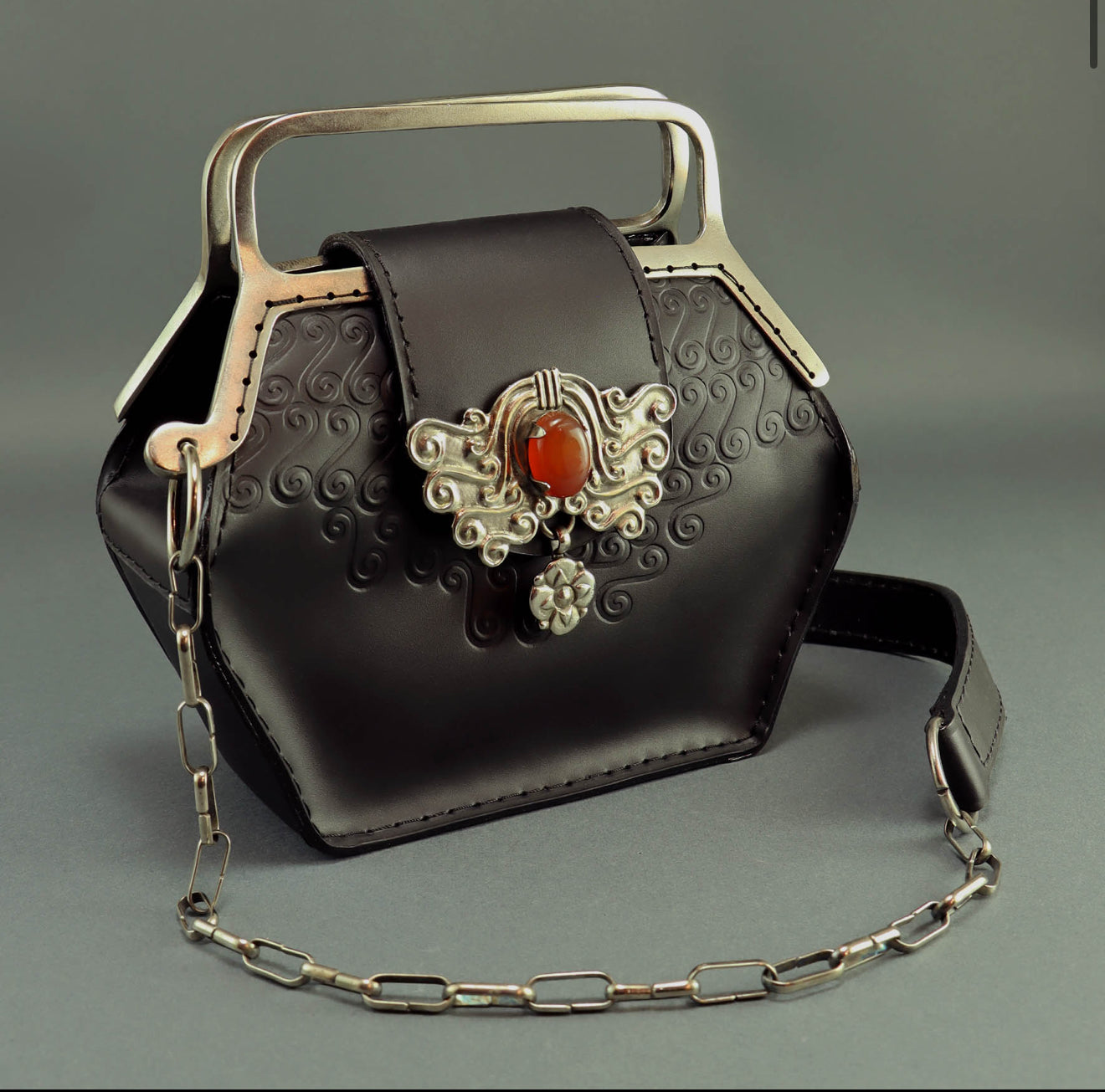 Carnelian Kite Leather bag