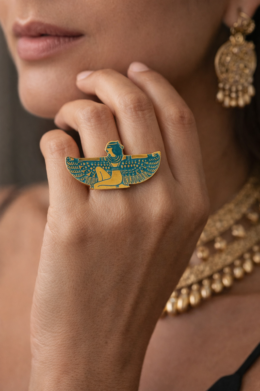 Horus ring