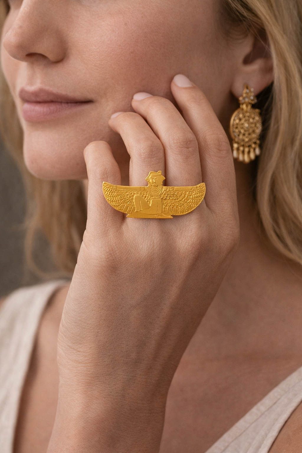 Horus ring