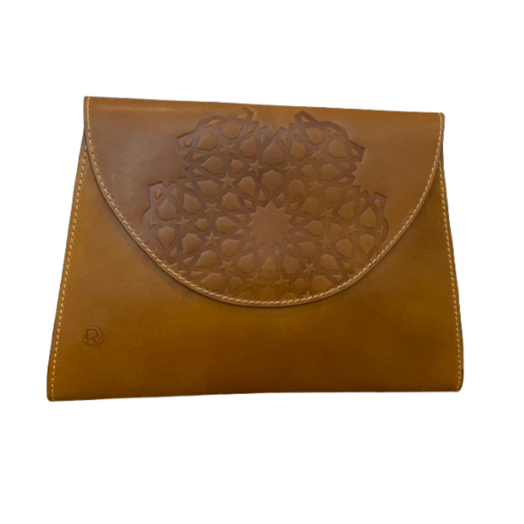 Arabic style clutch with strape