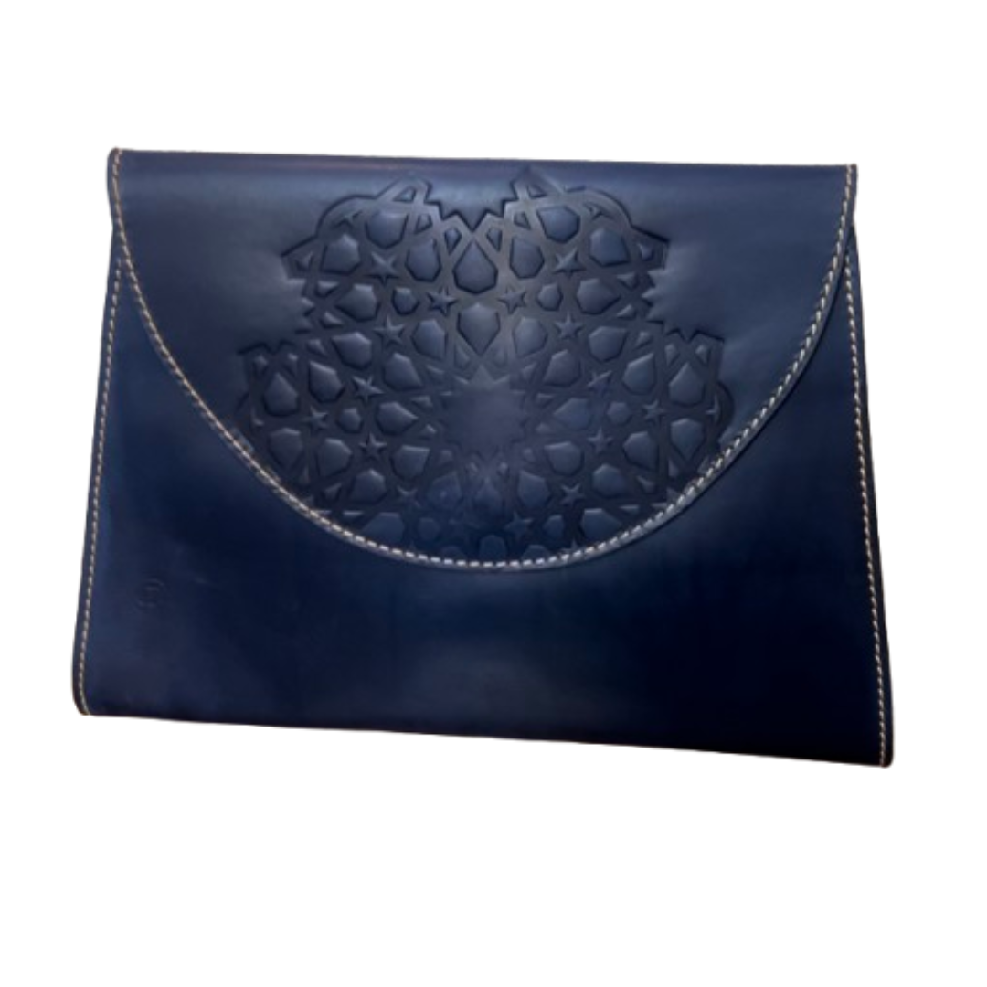 Arabic style clutch with strape