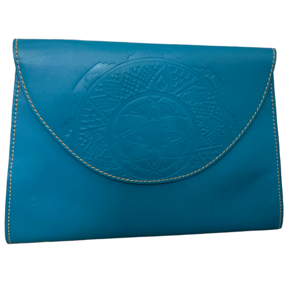 Arabic style clutch with strape