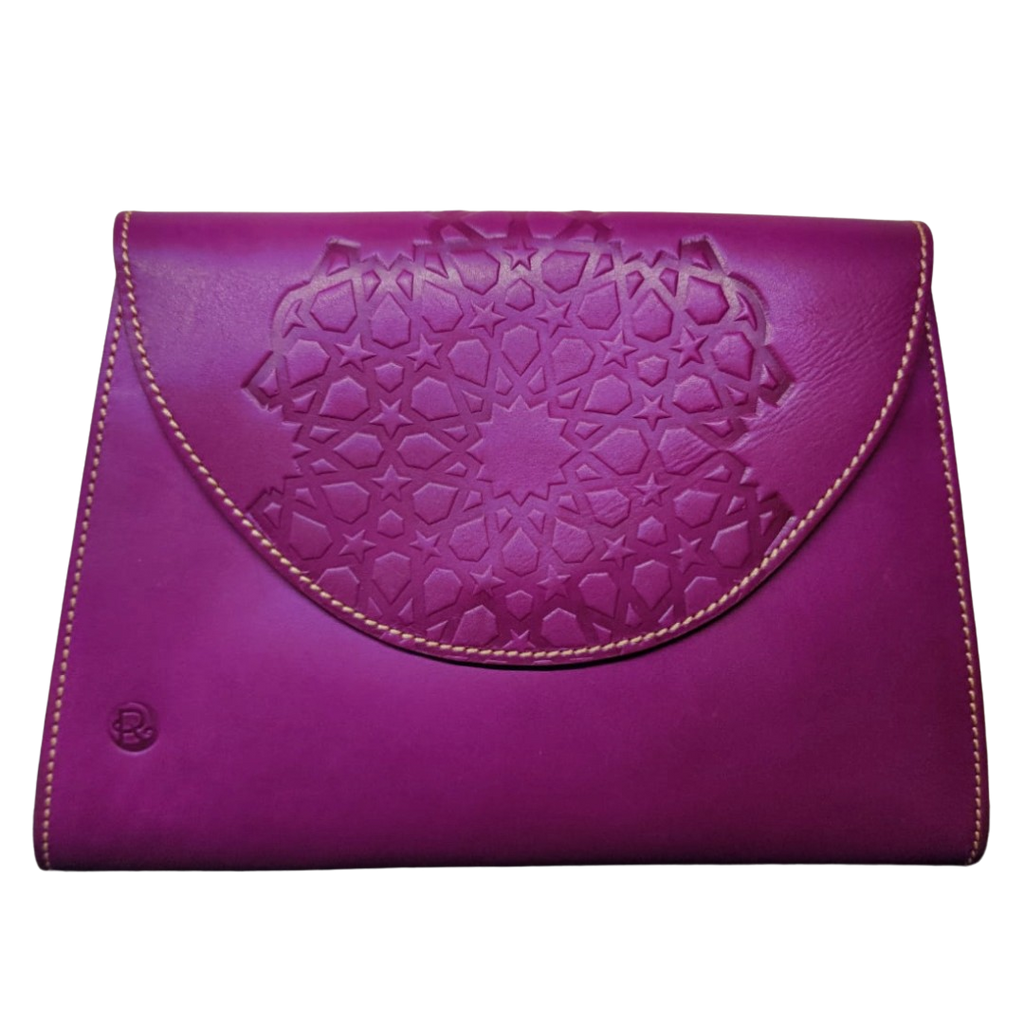Arabic style clutch with strape