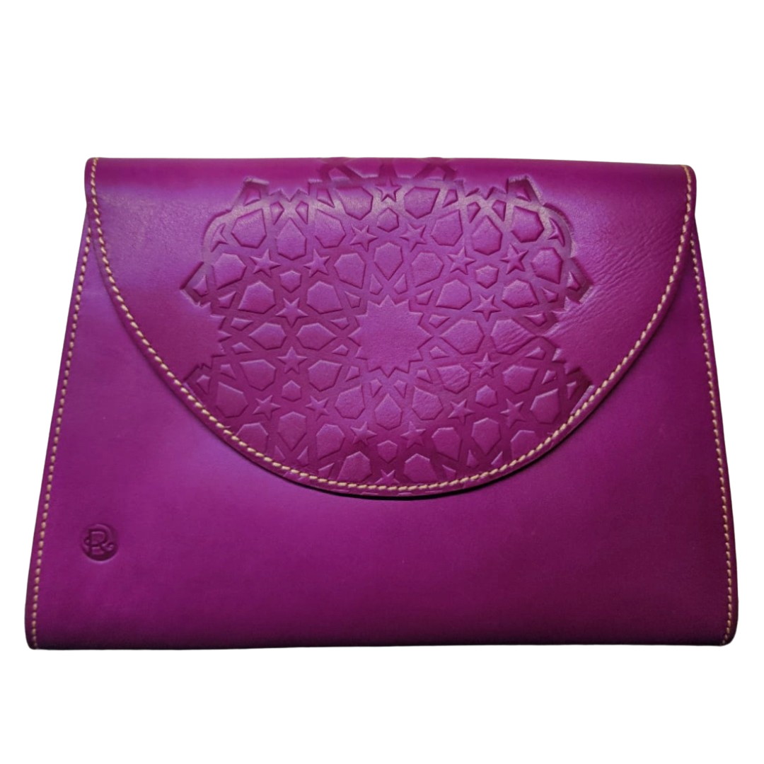 Arabic style clutch with strape